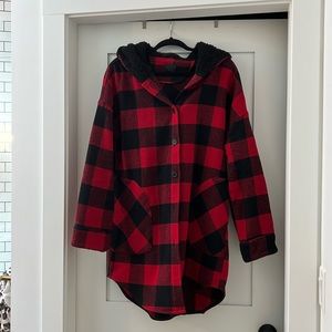 Fleece hooded coat with pockets